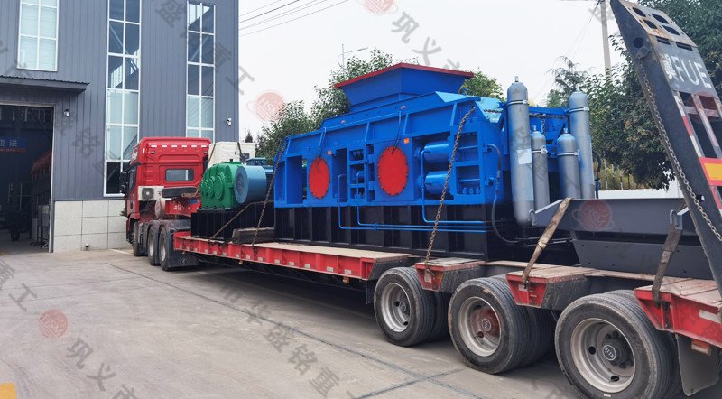 河南對(duì)輥破碎機(jī)廠家發(fā)貨現(xiàn)場